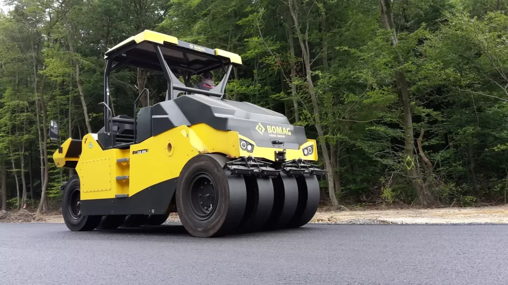 imgi 33 315411513B 192550