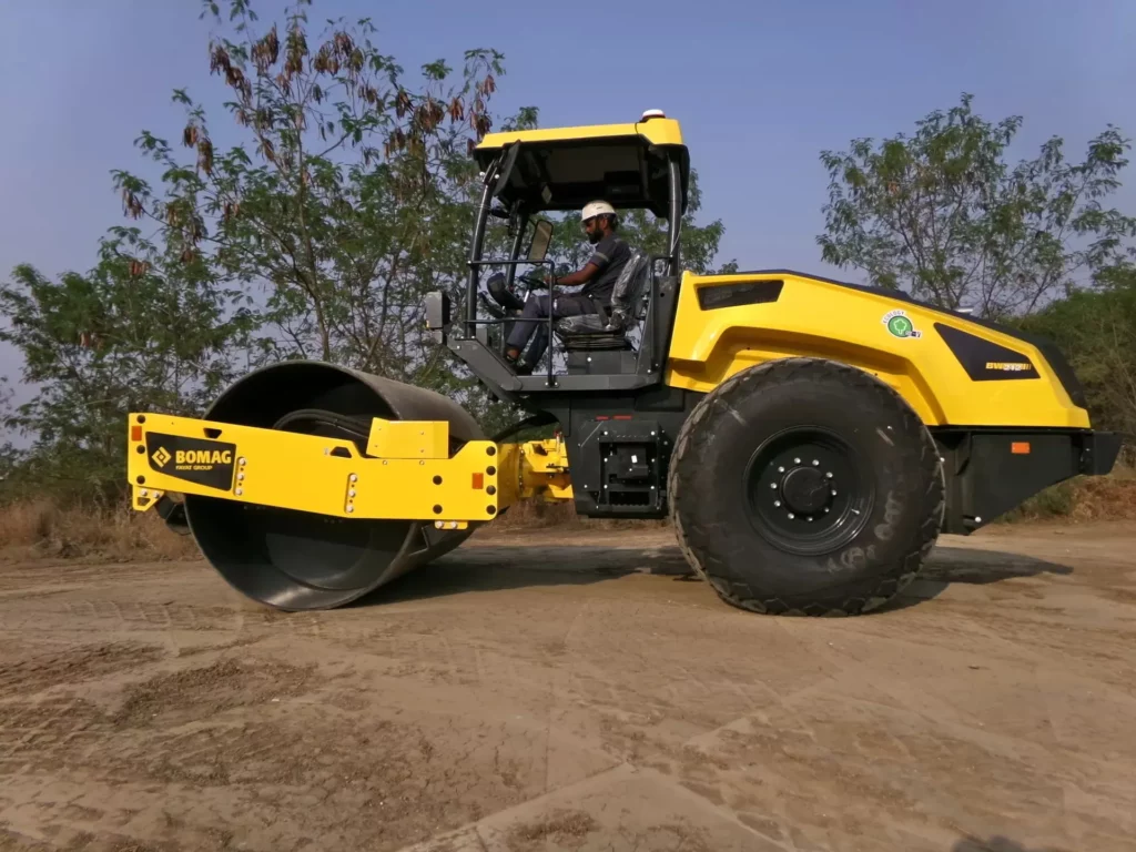 imgi 35 2024 11 BW212 5CL 002